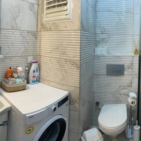 Theos 23 Апартаменты